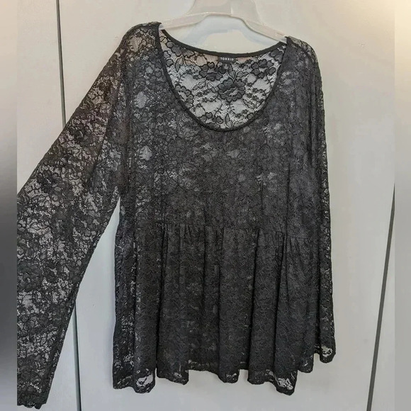 TORRID Black women top Transparent size 2 in GREAT used condition! - Picture 5 of 13